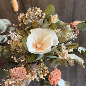 1 bouquet de fleurs séchées avec 1 pavot éternel en papier crème